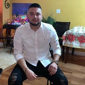 Meet your Posher, Camilo